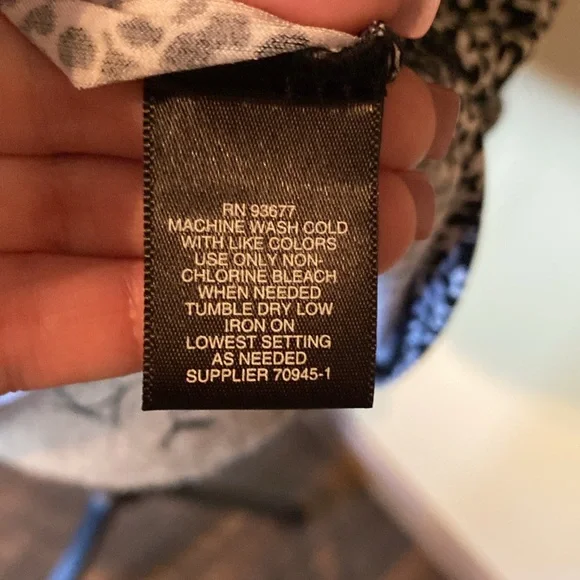 Liz Claiborne blouse - Picture 11 of 11